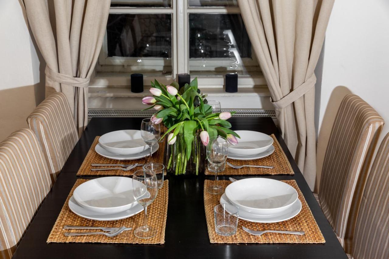 Classy Apartments Charles Bridge Praga Zewnętrze zdjęcie