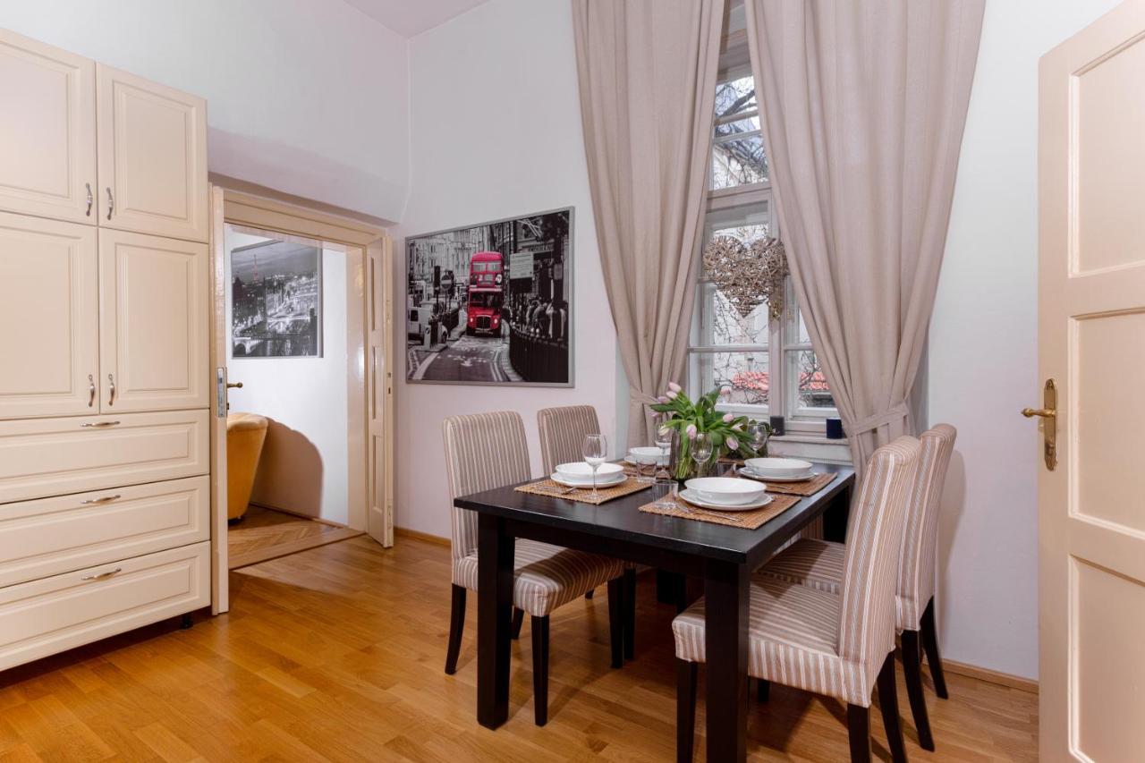 Classy Apartments Charles Bridge Praga Zewnętrze zdjęcie